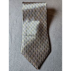 Yves Saint Laurent Silk Tie Gray Geometric Men Necktie USA 56" x 3.75" Polyester